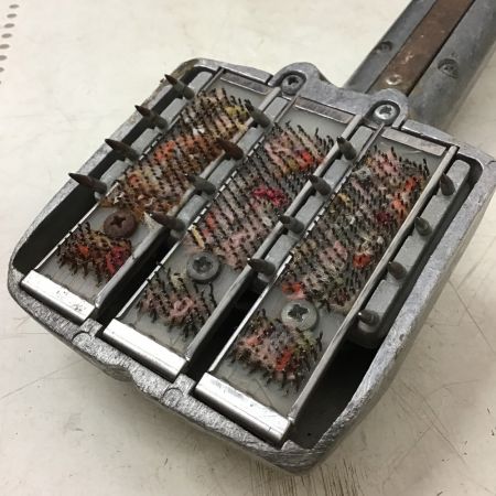  Roberts ニーキッカー　カーペット施工工具 10-412