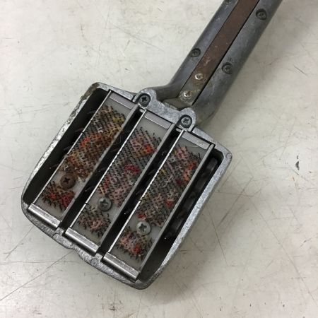  Roberts ニーキッカー　カーペット施工工具 10-412