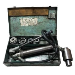 ◇◇ 西田製作所 手動油圧ポンプ オイルパンチャー ケース・コマ付 Dランク