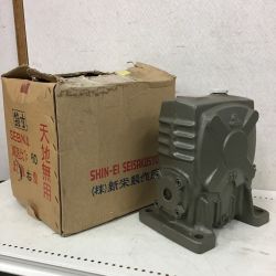 ◇◇ 新栄 減速機　主力軸 右側　減速比 1：60　本体のみ SEB-N Cランク