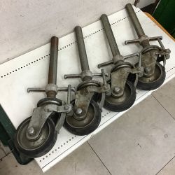 ◇◇  足場 キャスター 150 4本セット 足場 ｷｬｽﾀｰ 150 4ﾎﾝｾｯﾄ Cランク