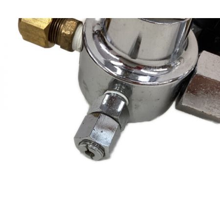   高圧用調整器　動作未確認　本体のみ YR-5061