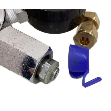   高圧用調整器　動作未確認　本体のみ YR-5061