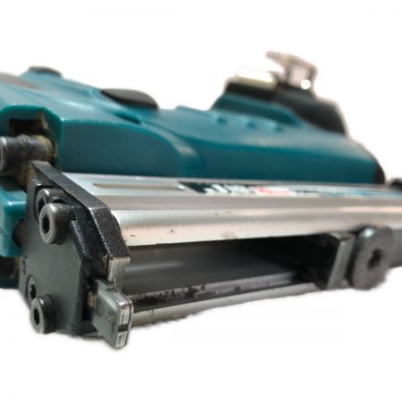  MAKITA マキタ 充電式タッカ 本体のみ ST120D