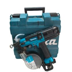 ◇◇ MAKITA マキタ 工具 エアツール エアビス打ち機　エア釘打ち機　　ケース付  AR411HR ブルー Cランク
