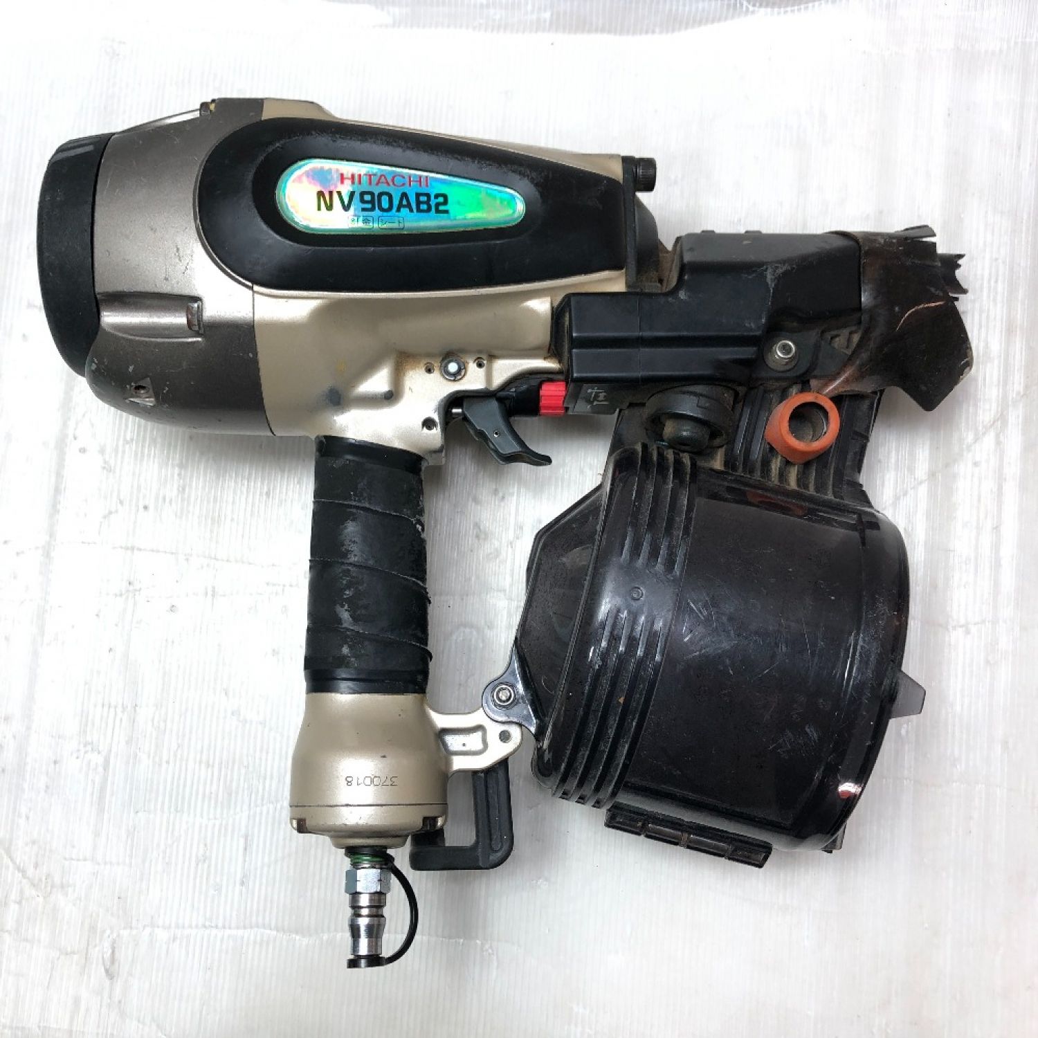 中古】 HITACHI 日立 釘打ち機 ケース付 NV90AB2 アイボリー Cランク