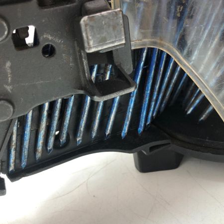 MAKITA マキタ エア釘打ち AN901 グレー