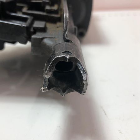 MAKITA マキタ エア釘打ち AN901 グレー