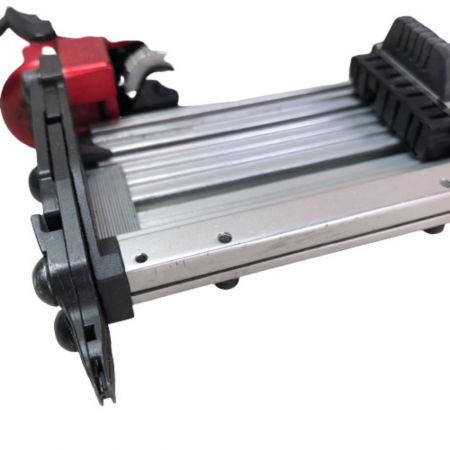  MAKITA マキタ エアツール ピンタッカー ケース付 高圧  AF501HP レッド