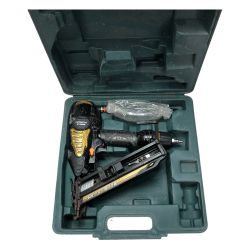 ◇◇ HITACHI 日立 50ｍｍ 高圧フロア用釘打機 ケース付 NT50HMF ゴールド Cランク