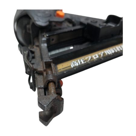  HITACHI 日立 50ｍｍ 高圧フロア用釘打機 ケース付 NT50HMF ゴールド