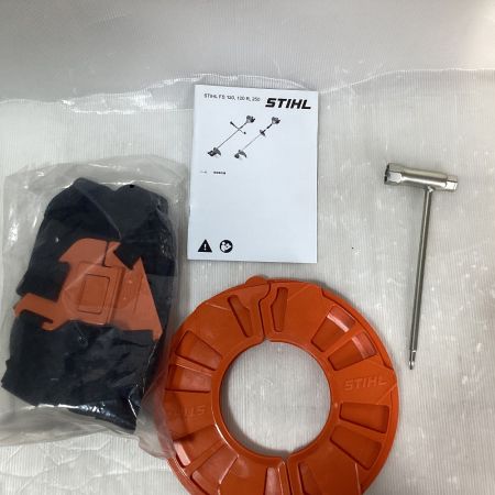  STIHL 刈払機 ベルト 付属品あり FS250 オレンジ