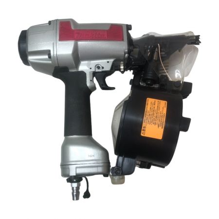  MAKITA マキタ エア釘打ち 常圧 65ｍｍ ケース付 AN611 ライトグレー