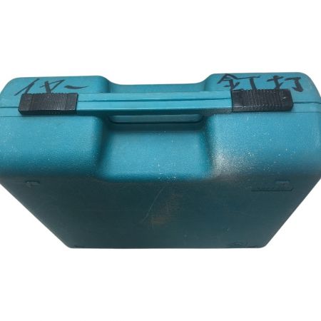  MAKITA マキタ エア釘打ち 常圧 65ｍｍ ケース付 AN611 ライトグレー