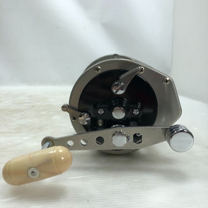 美品！DAIWA Dynamic 3000S 両軸リール 船用リール 海船用 手動ベイト
