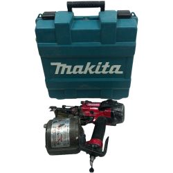 ◇◇ MAKITA マキタ エア釘打ち ケース付 高圧 AN5****(不明) レッド Cランク