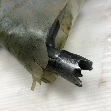  MAKITA マキタ エア釘打ち エアツール  ケース付 AN711H レッド