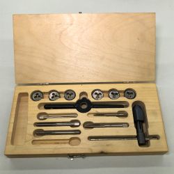 ◇◇ Snap-on スナップオン 工具関連用品 タップセット TD2500 シルバー Cランク