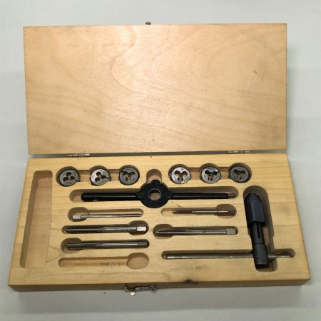  Snap-on スナップオン 工具関連用品 タップセット TD2500 シルバー