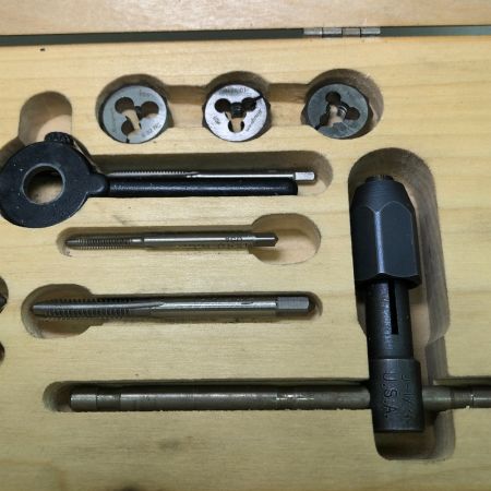  Snap-on スナップオン 工具関連用品 タップセット TD2500 シルバー