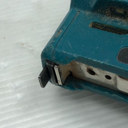  MAKITA マキタ 電動タッカ 電動工具 本体のみ ST112D ブルー