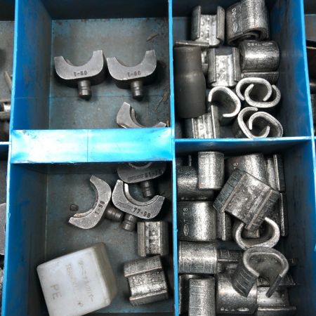  泉精器製作所 手動油圧式工具 ケース・ダイス付 T20-T122 15号B型