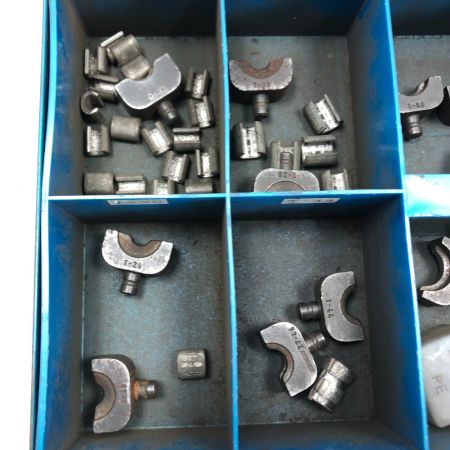  泉精器製作所 手動油圧式工具 ケース・ダイス付 T20-T122 15号B型