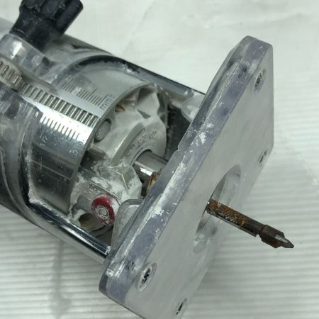  MAKITA マキタ 電動工具 トリマー 本体のみ コードレス式 RT40D ブルー