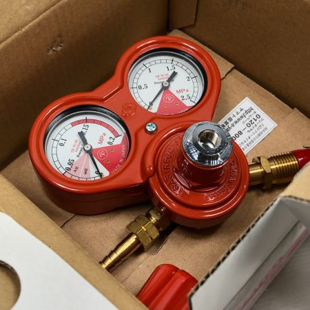  YAMATO 工具関連用品 溶接用圧力調整器 YR-71 レッド