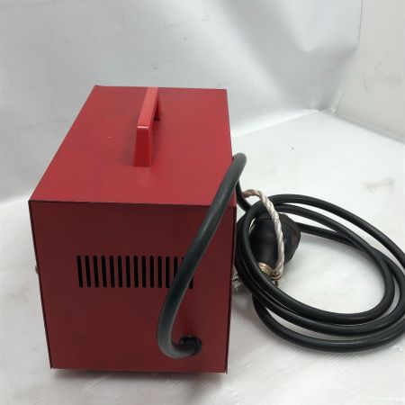  NICHIDO 工具関連用品 変圧器 VR-200D レッド
