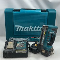 ◇◇ MAKITA マキタ 工具関連用品 電動タッカ 充電器・充電池2個・ケース付 ST110D ブルー Cランク