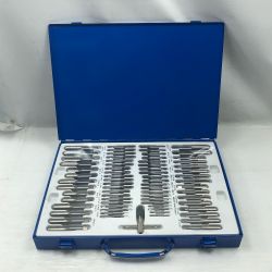 ◇◇ ESCO 工具関連用品 タップダイスセット 程度A ケース付 EA829VX-3 シルバー Aランク