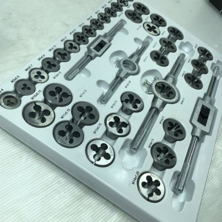  ESCO 工具関連用品 タップダイスセット 程度A ケース付 EA829VX-3 シルバー