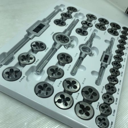  ESCO 工具関連用品 タップダイスセット 程度A ケース付 EA829VX-3 シルバー