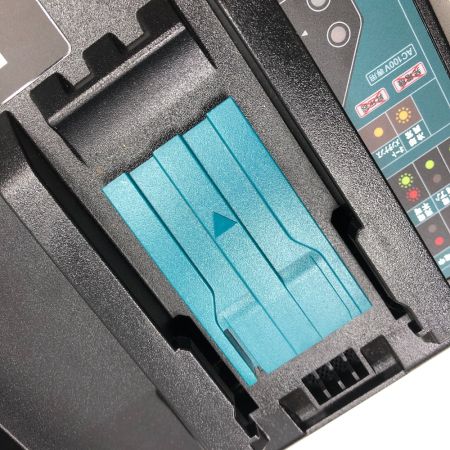  MAKITA マキタ 工具関連用品 充電器 DC18RD ブラック