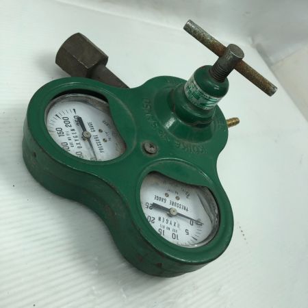   工具関連用品 アセチレン調整器/酸素調整器 ジャンク品(D) レッド×グリーン