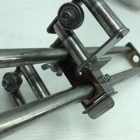  東北エスパル 工具関連用品 ロールバッタ シルバー