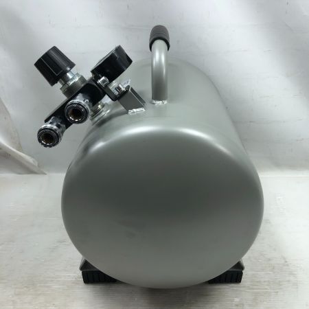  MAKITA マキタ 工具 エアツール エアタンク A-73689 ライトグレー