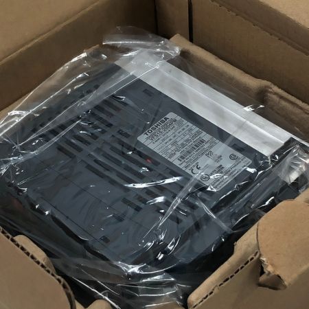  TOSHIBA 東芝 工具関連用品 産業用インバーター 2004PM 未使用品(S) 本体のみ VF-S15 グレー