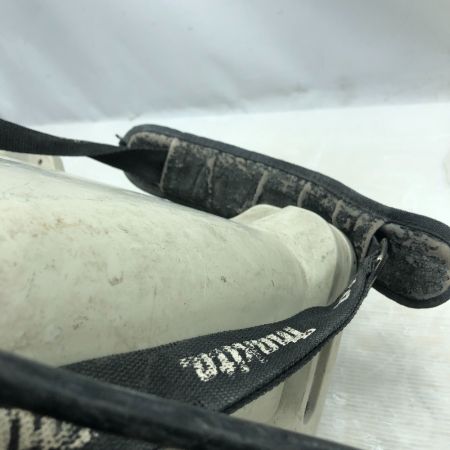  MAKITA マキタ エアコンプレッサー キズ汚れあり　100V AC700 アイボリー