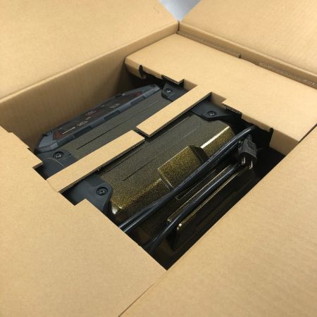  MAX マックス 工具 エアツール コンプレッサー 未使用品(S) 付属品完備 ZT92321 アンバーオリーブ