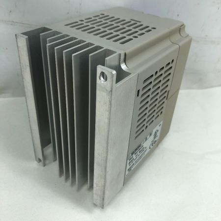  HITACHI 日立 インバーター 未使用品(S) SJ200 オリーブ