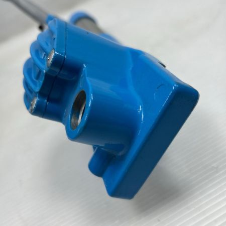  CBC 油圧式ベンダー EA275H スカイブルー