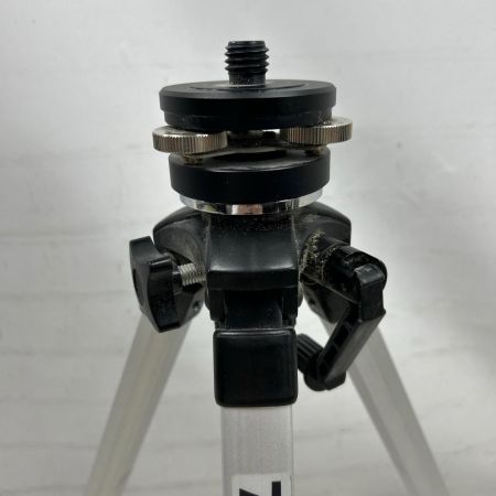 MAKITA マキタ 三脚 微調整台付 使用感有 TK00LM1501 グレー