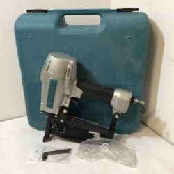 ＊＊ MAKITA マキタ 常圧エアタッカ AT1150 グレー Bランク