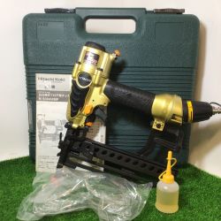 ** HITACHI 日立 25~50mm 高圧フロアタッカ （エアダスタ付） ケース付 N5004HMF Sランク