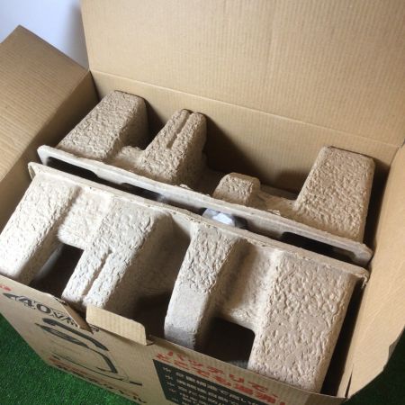  MAKITA マキタ 充電式ケトル 40Vmax （充電器・バッテリー別売り） カラー/青 KT001GZ