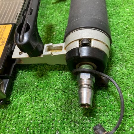  MAKITA マキタ 15~50mm 常圧エア仕上釘打機 ケース付 AF502