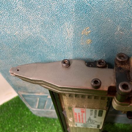  MAKITA マキタ 15~50mm 常圧エア仕上釘打機 ケース付 AF502