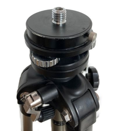  MAKITA マキタ バッテリー付　充電式屋内・屋外兼用　追尾式フルライン墨出し器 SK507GD